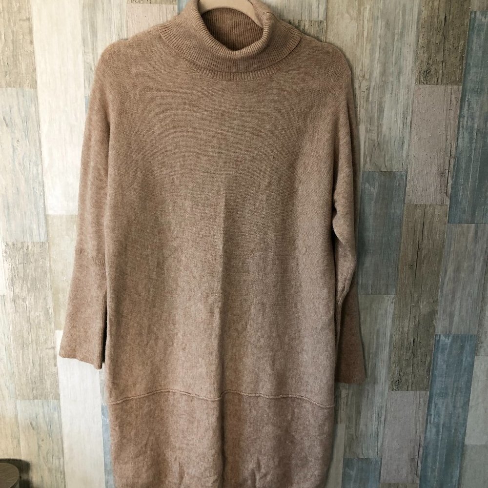 MUD PIE Sweater Dress Women's size S Oatmeal Tan Turtleneck Long Sleeve Tunic
